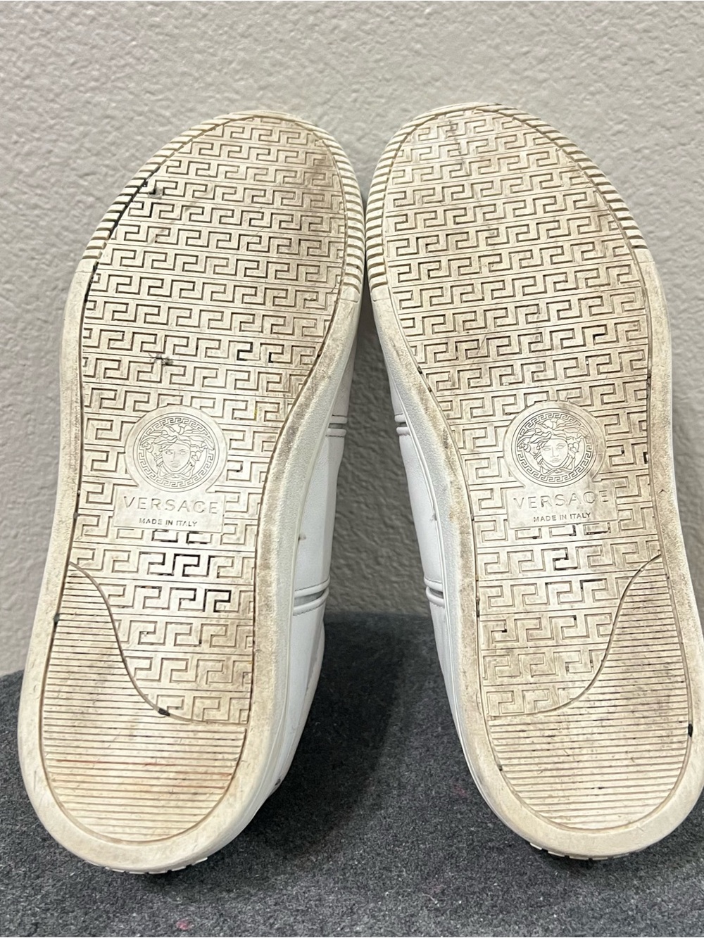 Versace Men's Low Top Sneakers Shoes White size 42 - Picture 3 of 7